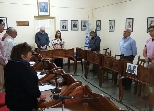 La sesión del Concejo comenzó con un minuto de silencio