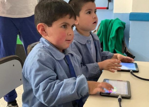 Educación distribuye Aulas Digitales Móviles en jardines