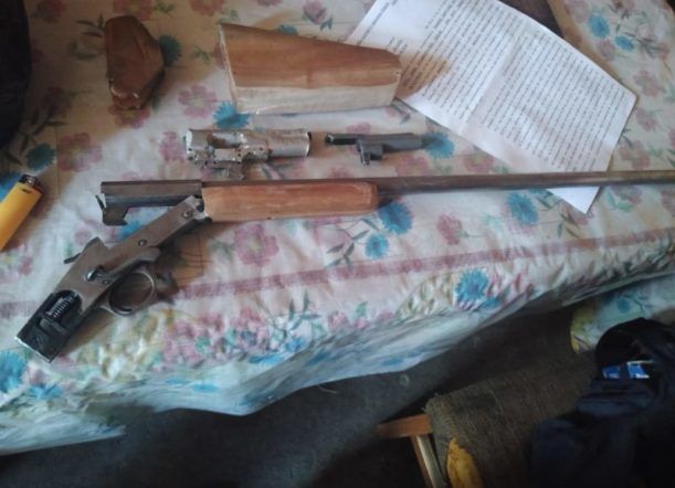 Secuestran un arma de fuego en un allanamiento