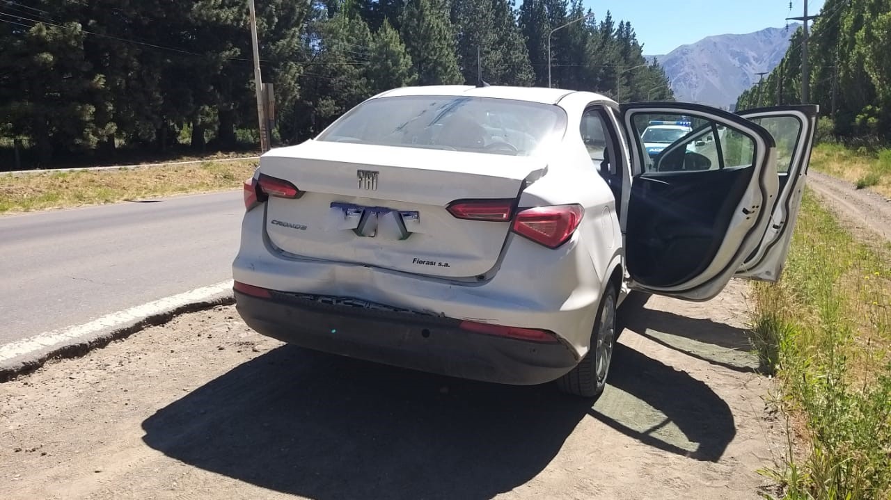 Frenaron por un perro y terminaron con un choque múltiple