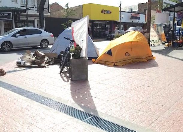 No a la Mina de vigilia en pleno centro