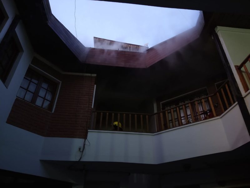 Incendio provocó graves daños en un departamento