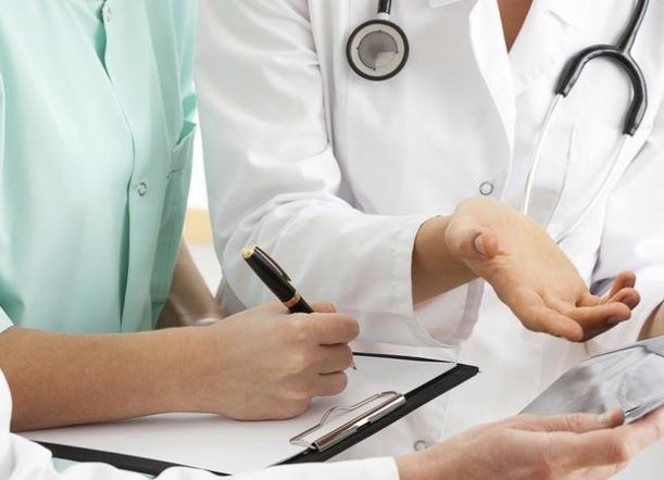 Finaliza la inscripción para hacer las residencias de salud en diferentes especialidades 