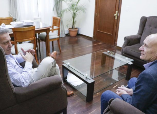 Arcioni se reunió con el intendente de Epuyén