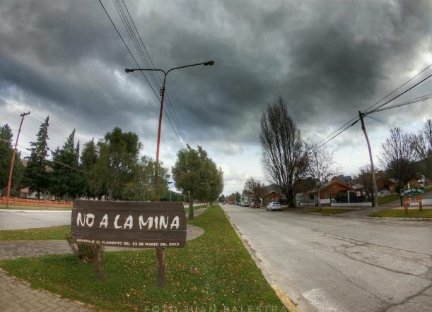 La lluvia y el viento siguen presentes este viernes en Esquel