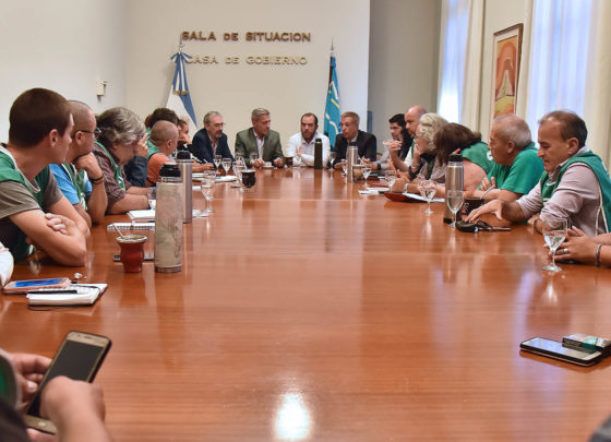 Arcioni planteó la situación provincial a representantes de ATE