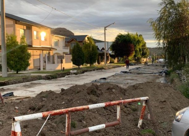 Los intiman a pagar una pavimentación que no acordaron