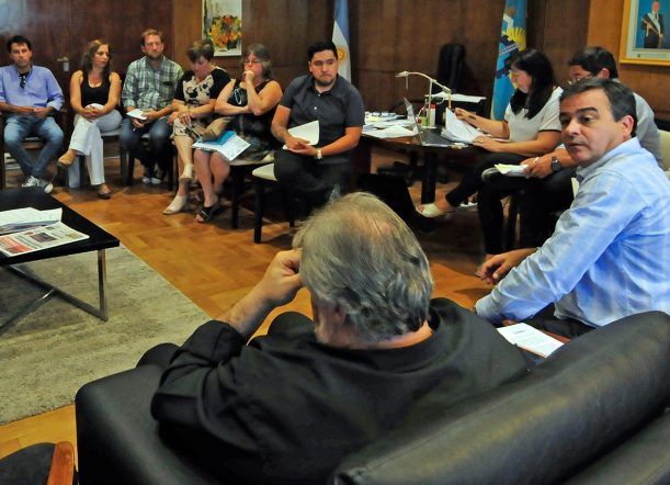 Chubut: el Gobierno recibe hoy a los docentes