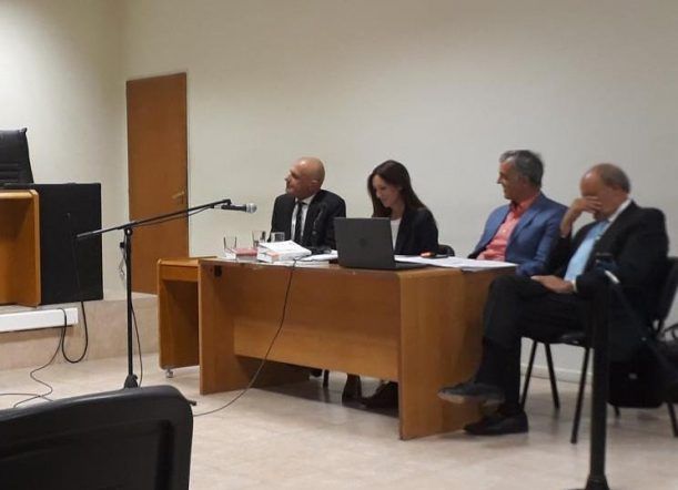 Buzzi y Di Pierro enfrentan un juicio por incumplimiento
