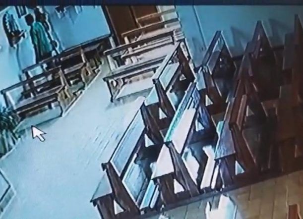 Mirá los videos de los robos en la Parroquia