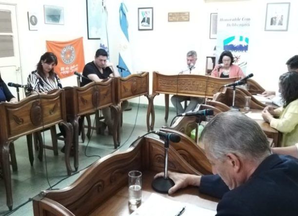 Este viernes se resuelve si Alvarez se incorpora al Concejo