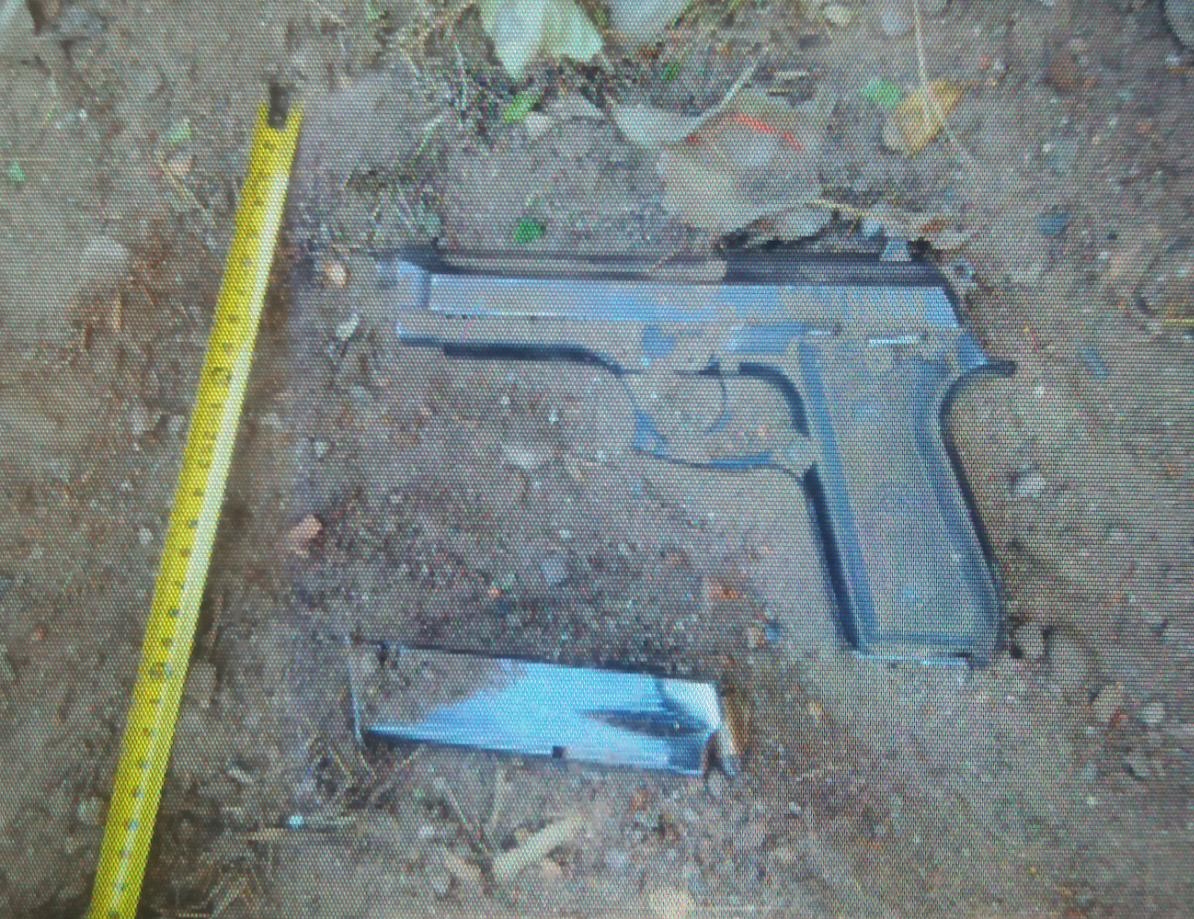 Asalto a italianos: Hallan otro arma que compromete
