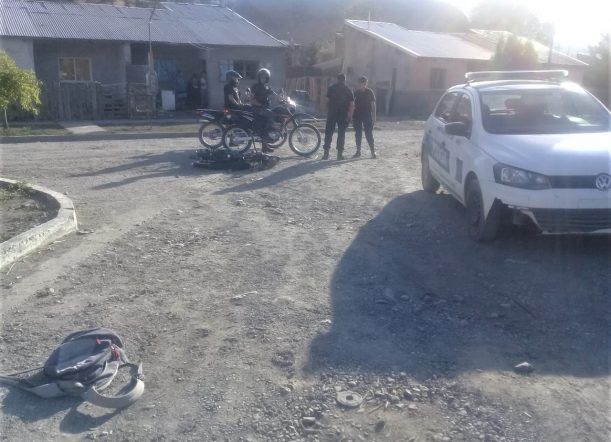 Iba en moto mostrando un arma y protagonizó una persecución
