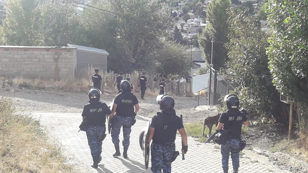 Cuarentena: Policías recorrieron los barrios para evitar la circulación