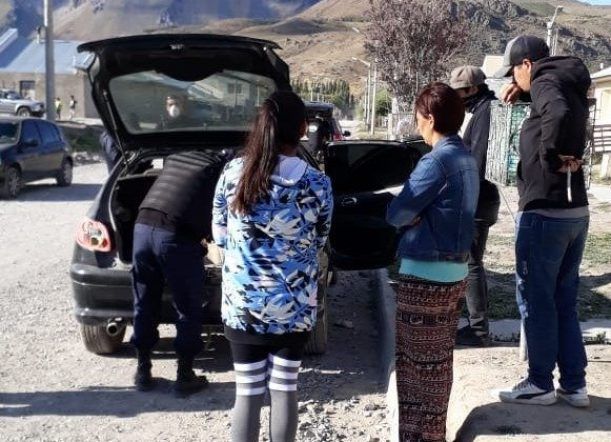 No cumplían con la cuarentena y además llevaban marihuana