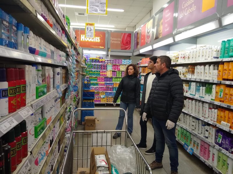 Controlan precios y stock en comercios de Trevelin