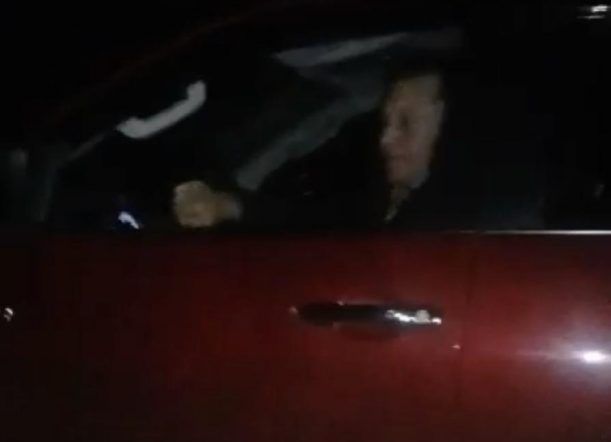 Vecinos de Senguer frenaron el paso a Cristóbal Lopez