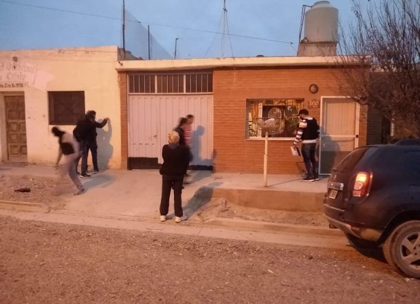 Identifican a una mujer vinculada con estafas realizadas por Facebook