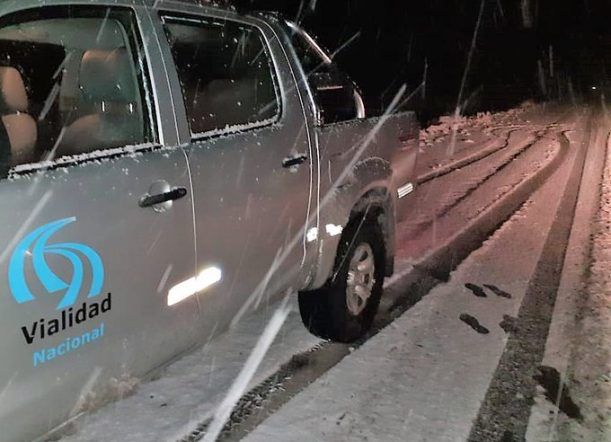 Intensa nevada en la cordillera, recomiendan precaución en rutas