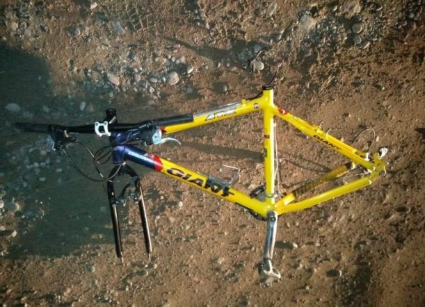 Huyó y llevaba un cuadro de bicicleta robada