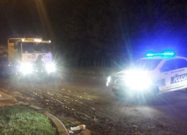 Persecución: un camión evitó el control de la Portada