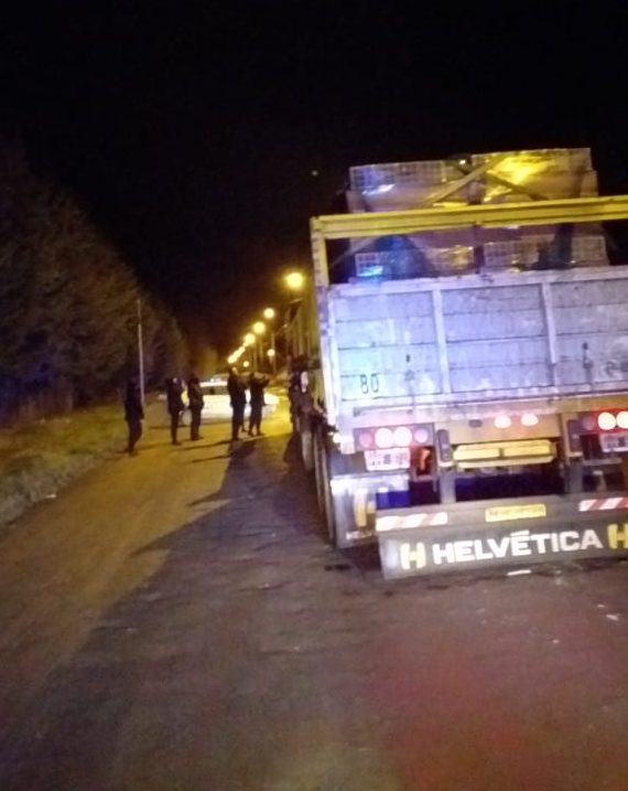 Persecución: un camión evitó el control de la Portada