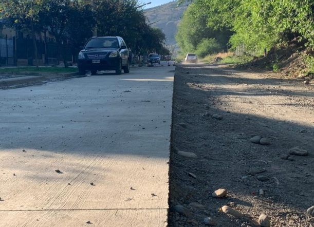 Barrio Los Sauces : Los vecinos de la calle Tamburini piden que se cierre al tránsito (EQS Notas)