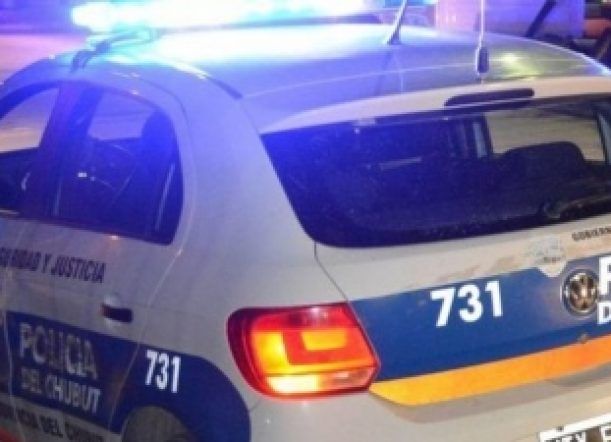 Rompió una vidriera, quiso huir y lo atraparon