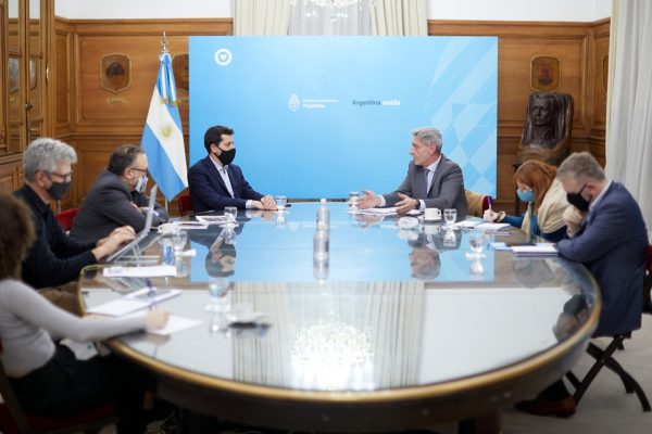 Arcioni presentó ante Nación el proyecto de desarrollo para Chubut