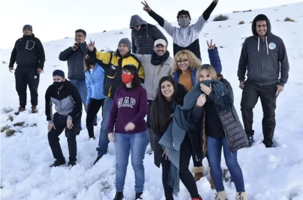 Polémica por las fotos de diputados en zona del temporal