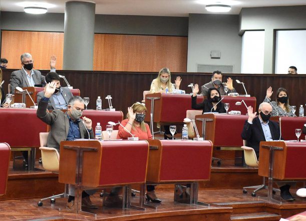 La Legislatura aprobó la autorización para refinanciar la deuda