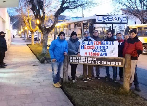 Choferes reclaman: “Van cinco meses sin trabajar ni cobrar”