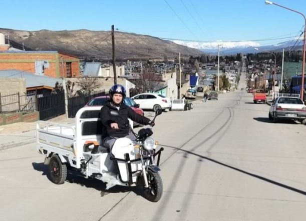 ¿Cómo es el emprendimiento que habilitó vehículos eléctricos en Esquel?