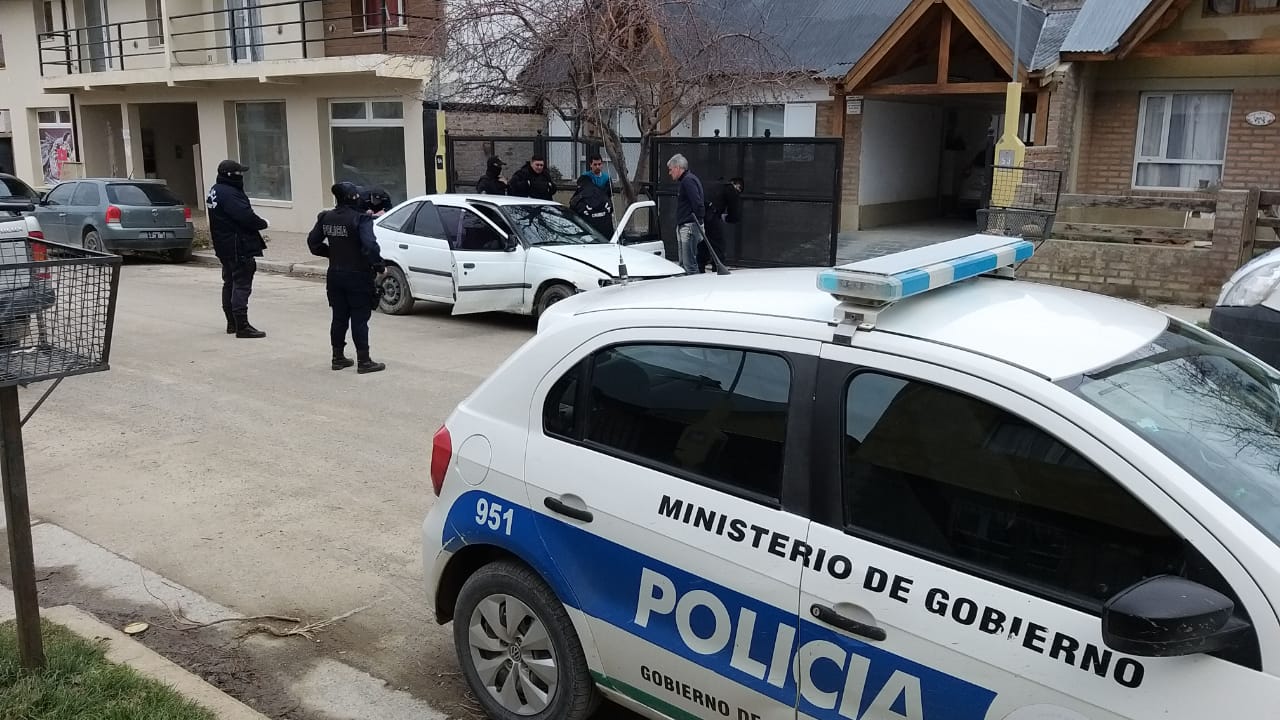 Robo en Tribunales: secuestran un auto y un arma