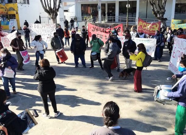 El “Cordillerazo” de estatales volvió a reclamar por los sueldos