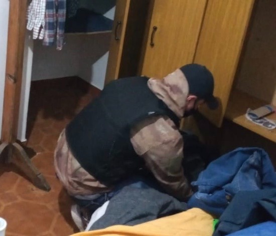 Allanamientos y detención por estafas vinculadas con el IPV