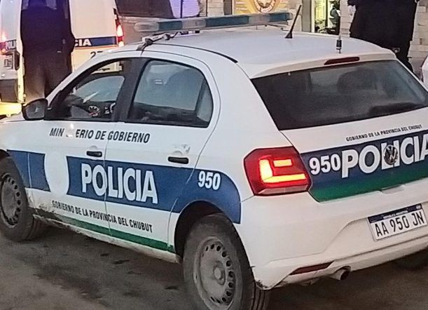 Estaba ebrio, denunció un robo, agredió y fue demorado