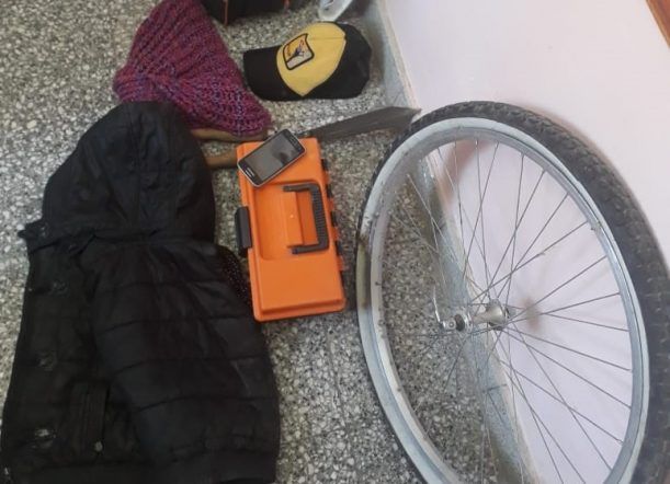 Mujer devolvió elementos robados por su hijo adolescente