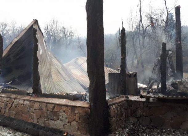 Cholila: Controlan incendio que afectó 200 hectáreas y una vivienda