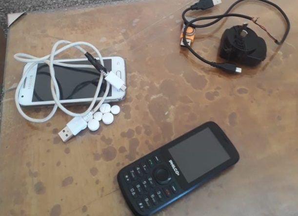 Esquel: Investigan cómo llegan celulares a detenidos