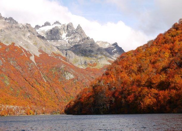 Lago Baggilt: Con energía solar y equipos para combatir incendios