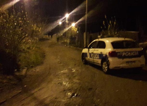 Esquel: Agredieron con piedras e hirieron a un policía