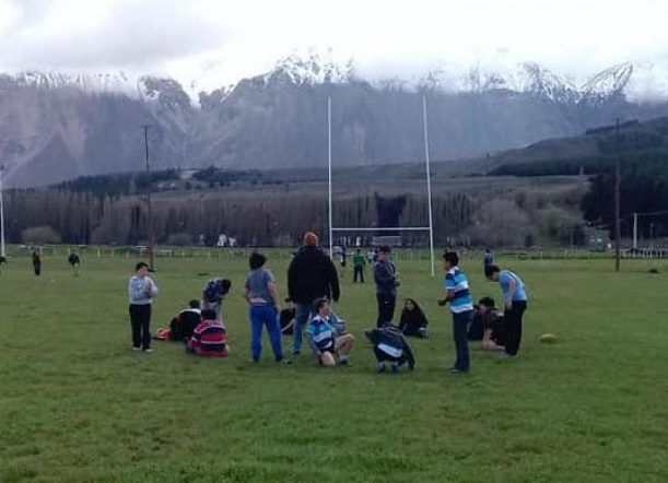Esquel: Reproches al rugby por una actividad con mucha gente