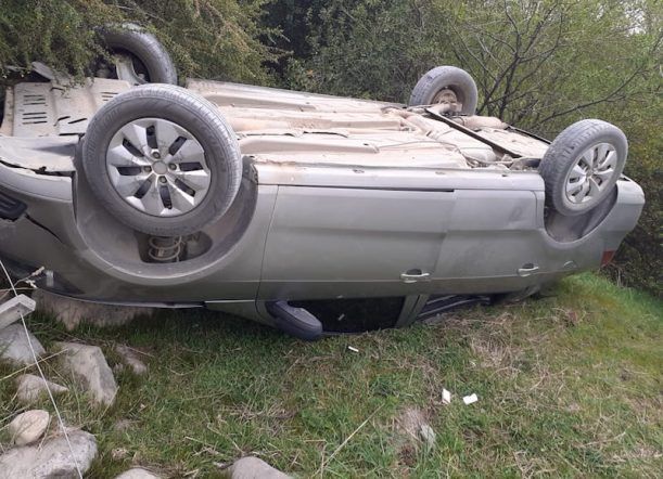 Ruta 44: Volcó un vehículo que conducía un menor