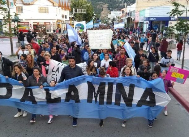 “Seguimos de pie”, el mensaje del No a la Mina