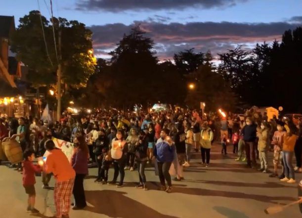 Masiva marcha de antorchas del NO A LA MINA