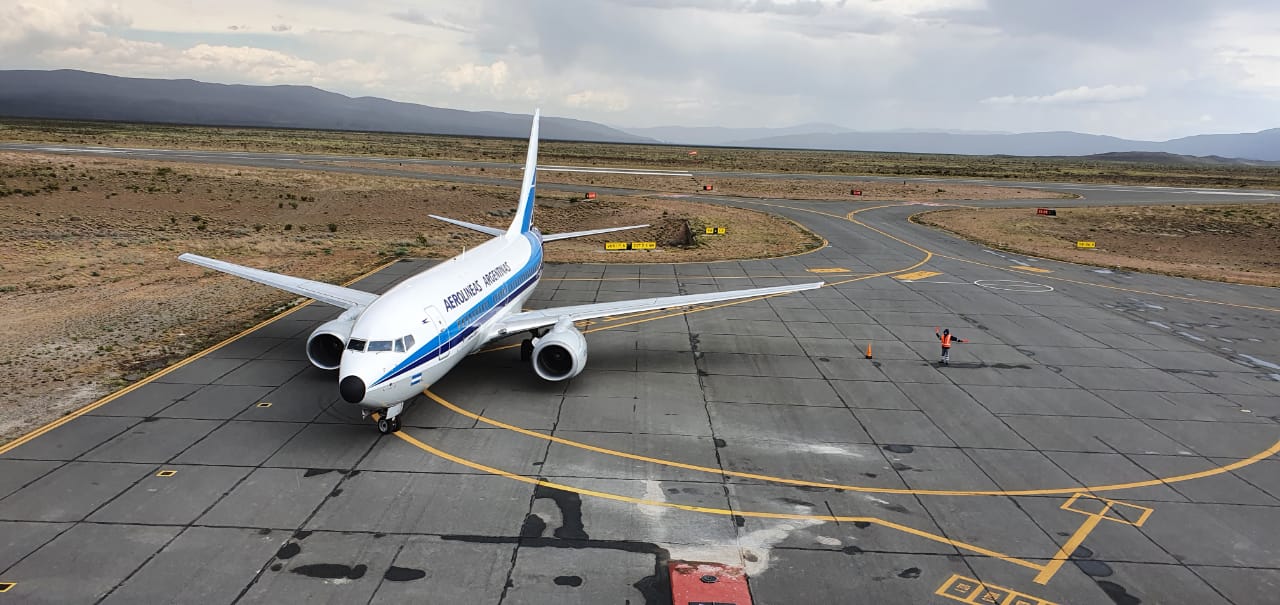 Después de seis meses Esquel recibió un vuelo de Aerolíneas
