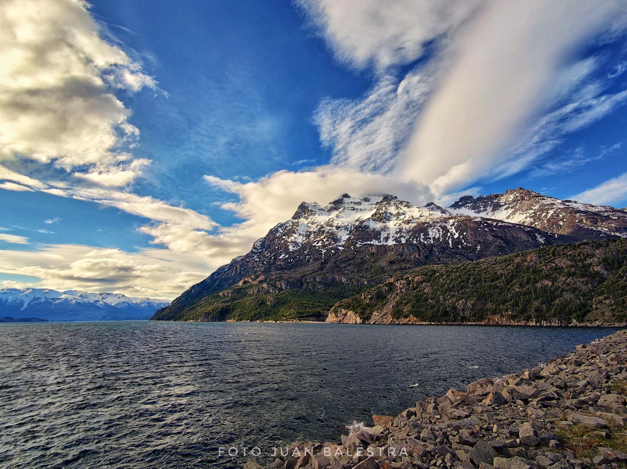 El miércoles llega a Esquel con descenso de temperatura y algunas nubes (Juan Balestra )