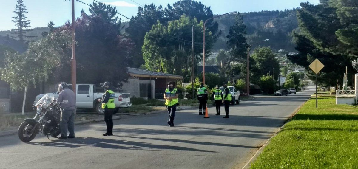 Seguridad Vial realiza controles preventivos en Esquel