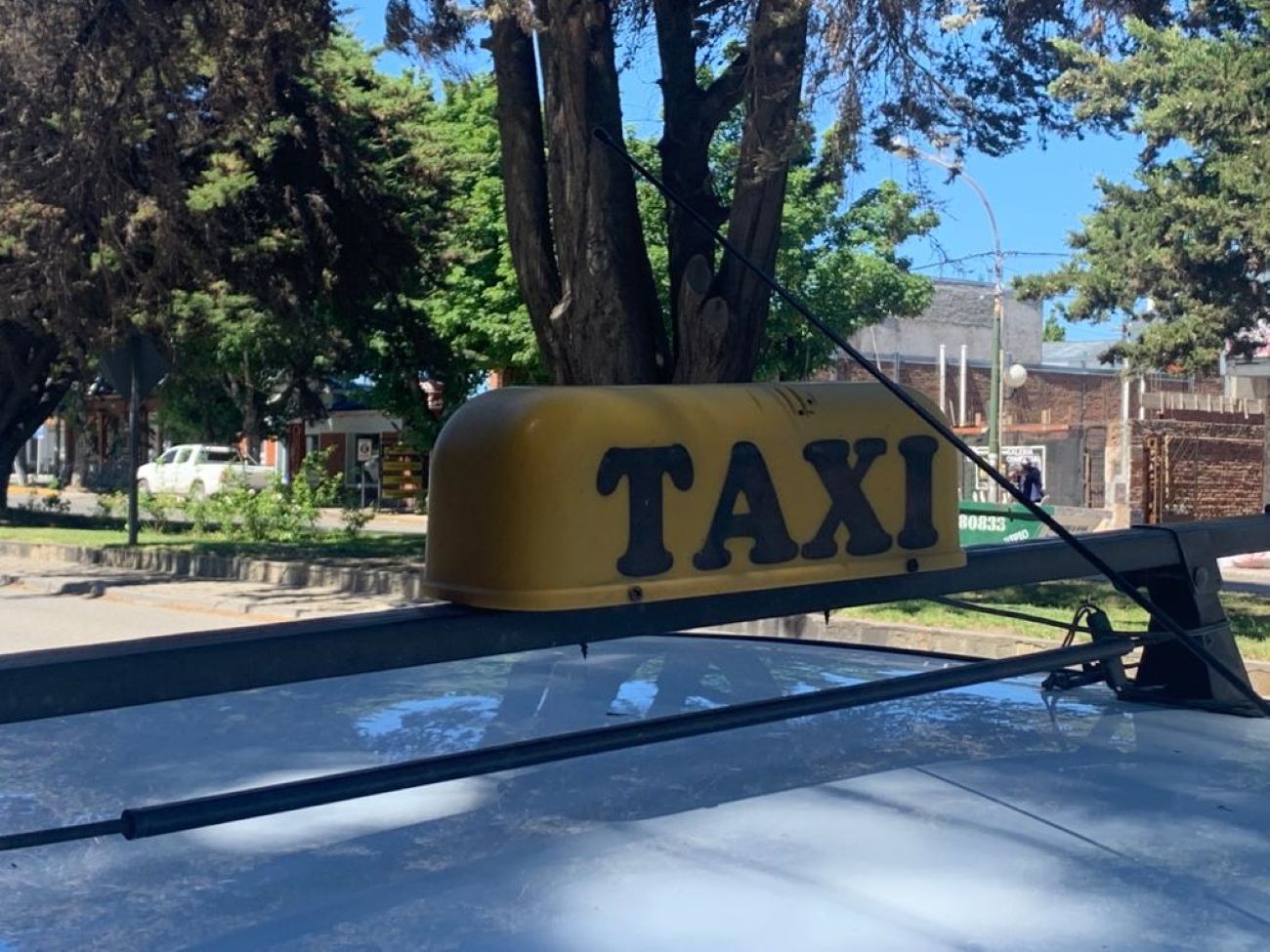 El Frente Vecinal Esquel pide posponer el aumento de tarifas de taxis y remises (EQS Notas)